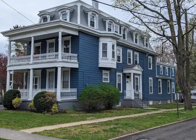 Property at 300 Main St Unit 2, Riverton, NJ, 08077, 1 bed, 1 bath, [object Object]