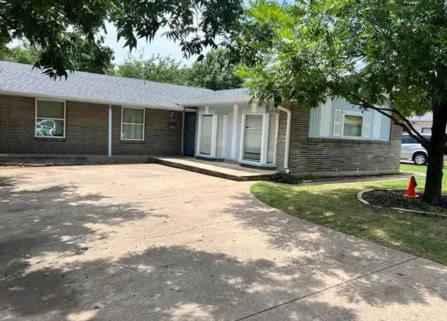 Property at 4524 La Rue St, Dallas, TX, 75211, 3 beds, 2 baths, [object Object]