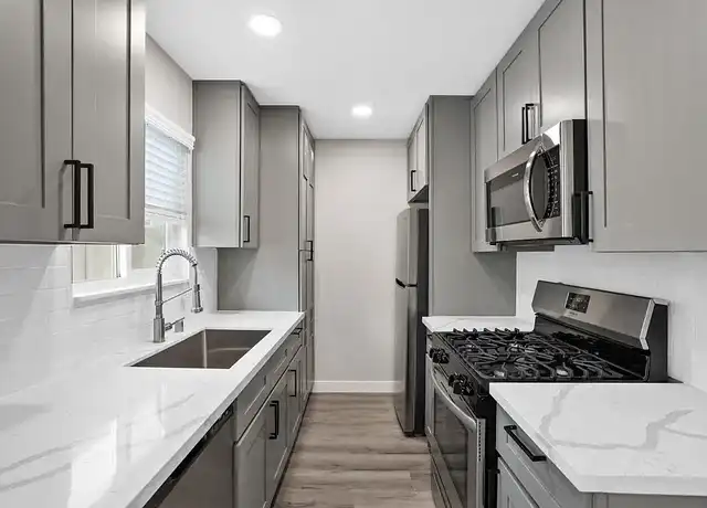 Property at 316 Beach Apartments - 316 16th St, Huntington Beach, CA, 92648, 2 beds, 1 bath, [object Object]