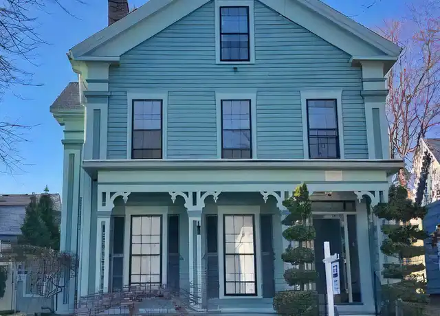 Property at 12 Crown St, Worcester, MA, 01609, 2 beds, 1 bath, [object Object]