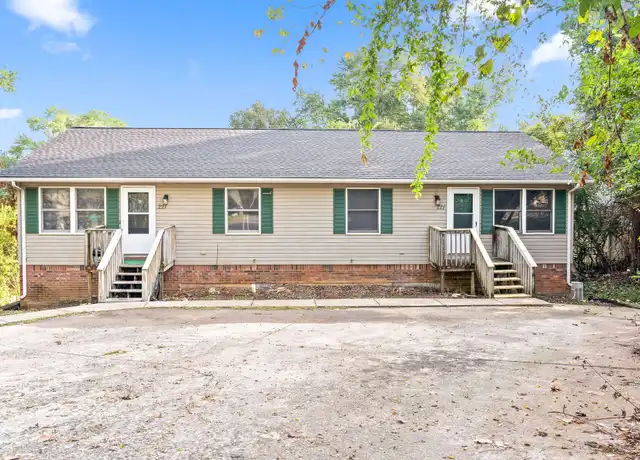 Property at 221 Park Ln Unit C, Clarksville, TN, 37042, 2 beds, 1 bath, [object Object]
