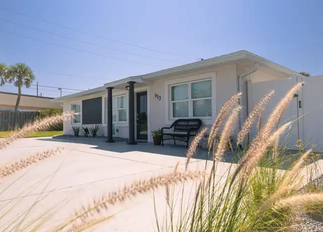 Property at 813 E 6th Ave, New Smyrna Beach, FL, 32169, 3 beds, 2 baths, [object Object]