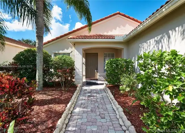 Property at 1132 NW 143rd Ave, Pembroke Pines, FL, 33028, 4 beds, 3 baths, [object Object]
