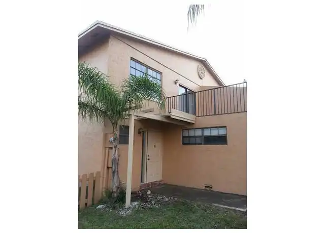 Property at 8002 NW 27th Pl, Sunrise, FL, 33322, 3 beds, 2.5 baths, [object Object]