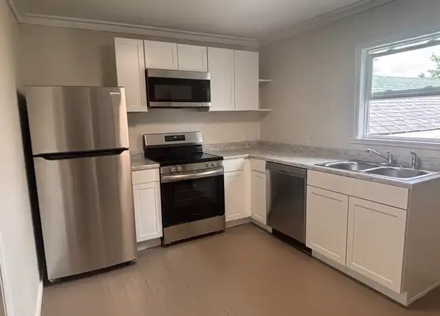 Property at 110 Davis St N Unit B, Carthage, TN, 37030, 2 beds, 1 bath, [object Object]