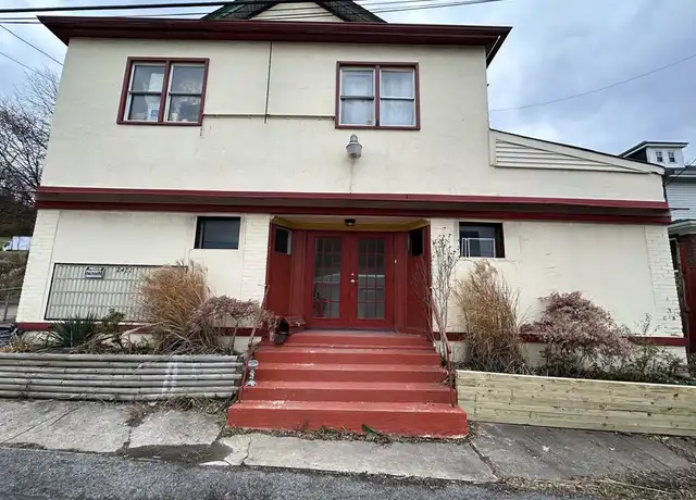 Property at 2422 Main St Unit 1, Pittsburgh, PA, 15235, 3 beds, 1 bath, [object Object]