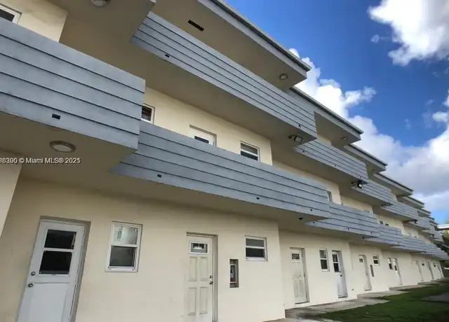 Property at 13215 NE 6th Ave #309, North Miami, FL, 33161, 1 bed, 1 bath, [object Object]