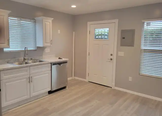 Property at 5215 Norway Dr, Ventura, CA, 93001, 2 beds, 1 bath, [object Object]