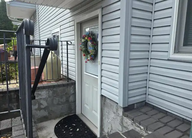 Property at 44 Inwood Rd Unit 2, Port Washington, NY, 11050, 1 bed, 2 baths, [object Object]