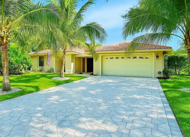 Property at 406 NW 101st Ter, Coral Springs, FL, 33071, 4 beds, 2 baths, [object Object]