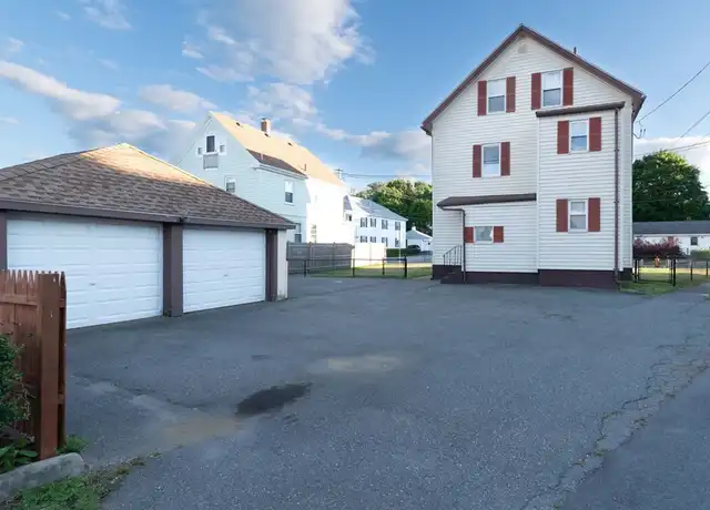 Property at 39 County St Unit 1, Peabody, MA, 01960, 2 beds, 1 bath, [object Object]