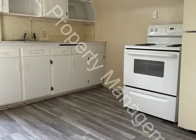 Property at 1914 Joslin St Unit 2, Saginaw, MI, 48602, 1 bed, 1 bath, [object Object]