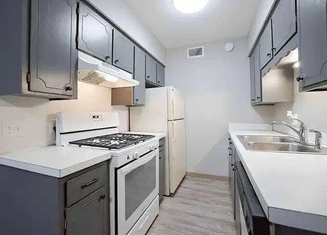 Property at Westbrook Terrace - 2520 S 60th St, Omaha, NE, 68106, 1-2 bed, 1 bath, [object Object]