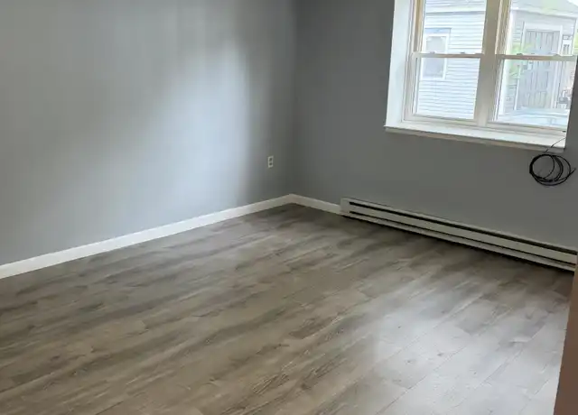 Property at 50 E Main St Unit 2, Orange, MA, 01364, 1 bed, 1 bath, [object Object]