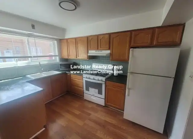 Property at 7900 W Lawrence Ave, Norridge, IL, 60706, 3 beds, 1 bath, [object Object]