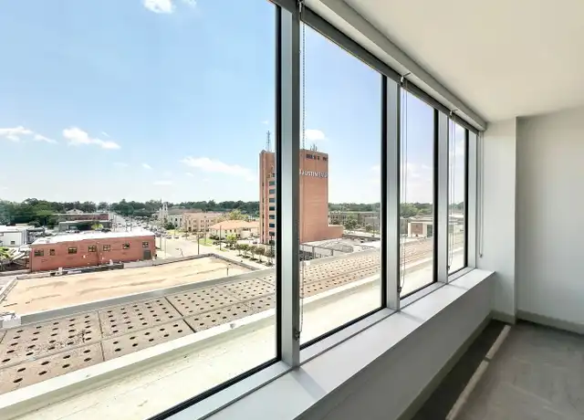 Property at 230 S Broadway Ave Unit 602, Tyler, TX, 75702, 1 bed, 1 bath, [object Object]