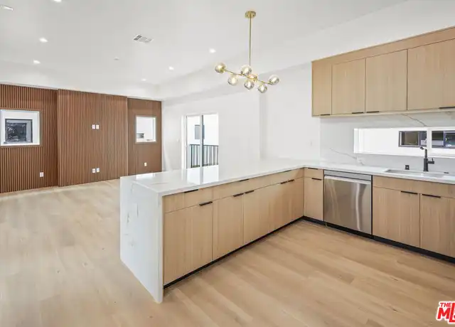 Property at 11010 Hortense St, Toluca Lake, CA, 91602, 4 beds, 4 baths, [object Object]