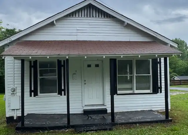 Property at 511 S 12th St, Bessemer City, NC, 28016, 3 beds, 2 baths, [object Object]