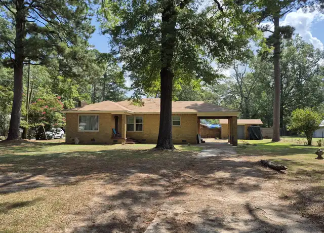 Property at 3601 S Olive St, Pine Bluff, AR, 71603, 3 beds, 2 baths, [object Object]