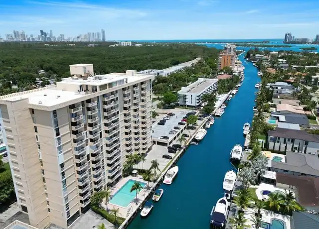 Property at 2350 NE 135th St #1201, North Miami, FL, 33181, 1 bed, 1.5 baths, [object Object]