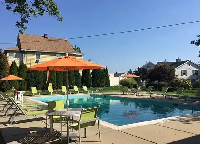 Property at Southwood Square Apartments - 14 Southwood Dr, Stamford, CT, 06902, 2-3 beds, 2-2.5 baths, [object Object]