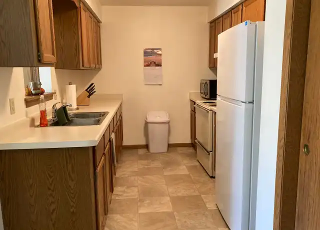 Property at 4327 Woodcrest Dr Unit A103, Janesville, WI, 53546, 2 beds, 1 bath, [object Object]