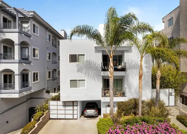 Property at 11915 Darlington Ave Unit 5, Los Angeles, CA, 90049, 2 beds, 2 baths, [object Object]
