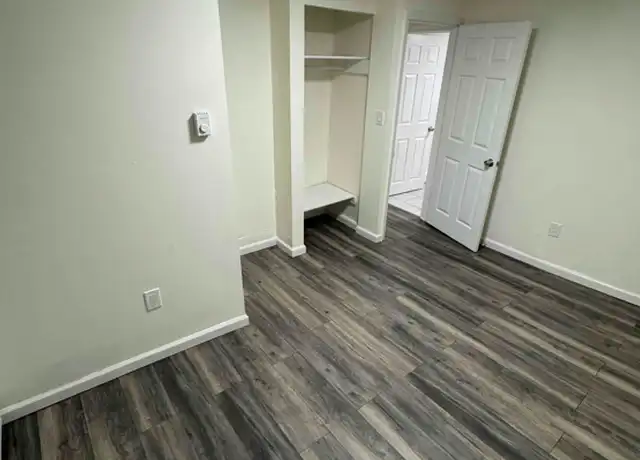 Property at 27 Hillside Ave Unit 8, Monticello, NY, 12701, 2 beds, 1 bath, [object Object]