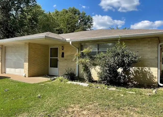Property at 1910 Westwood Ave Unit A, Springdale, AR, 72762, 2 beds, 1 bath, [object Object]