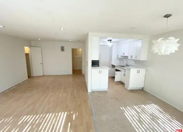 Property at 7654 Fountain Ave, West Hollywood, CA, 90046, 2 beds, 2 baths, [object Object]