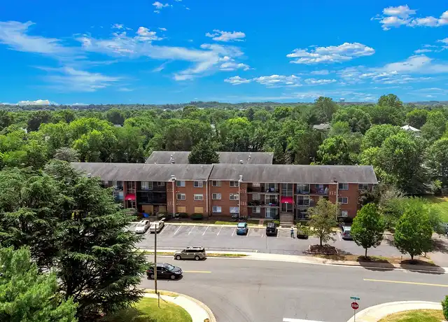 Property at Signal Hill Manassas - Affordable Housing - 8711 Signal Hill Rd, Manassas, VA, 20110, 2 beds, 1 bath, [object Object]