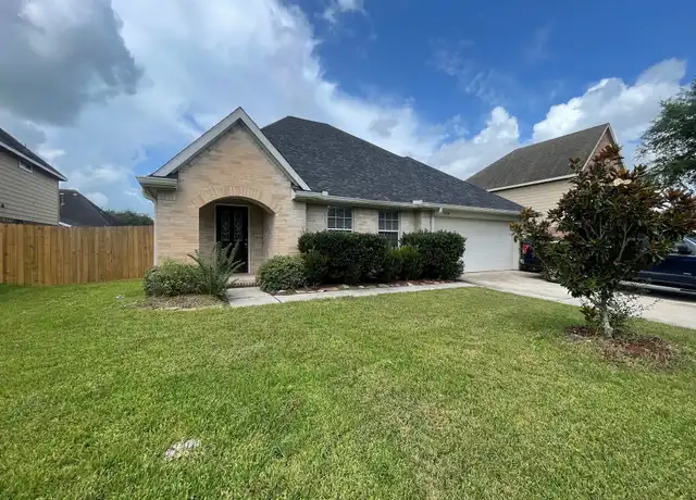 Property at 1916 Grandoak Dr, Pearland, TX, 77581, 4 beds, 2 baths, [object Object]