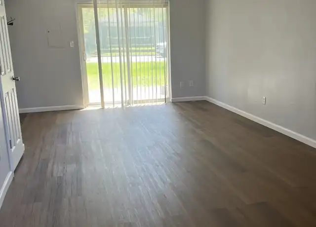 Property at 2921 Oxford Ln, Indianapolis, IN, 46218, 1 bed, 1 bath, [object Object]