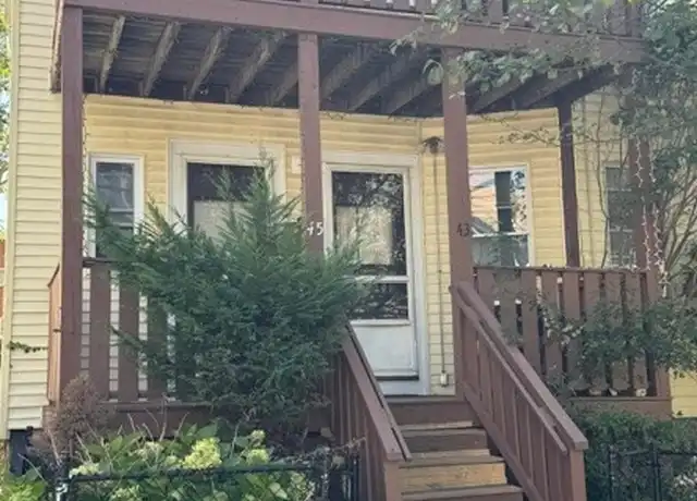 Property at 43-45 Francis St Unit 2, Everett, MA, 02149, 3 beds, 1 bath, [object Object]