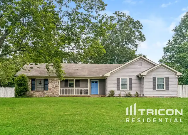 Property at 100 Yorkside Pl, Hendersonville, TN, 37075, 4 beds, 2 baths, [object Object]