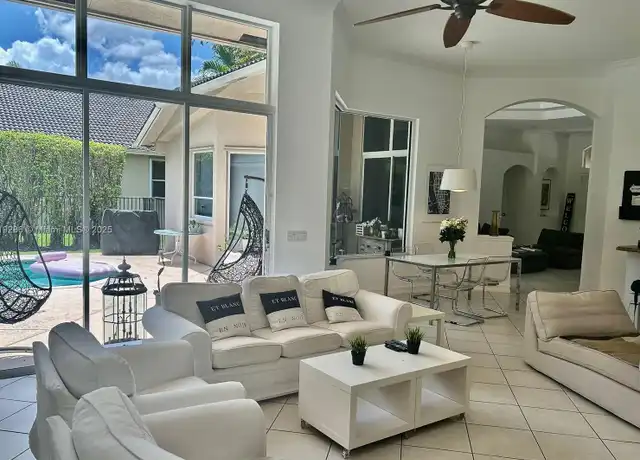 Property at 2492 Eagle Run Dr, Weston, FL, 33327, 5 beds, 3 baths, [object Object]