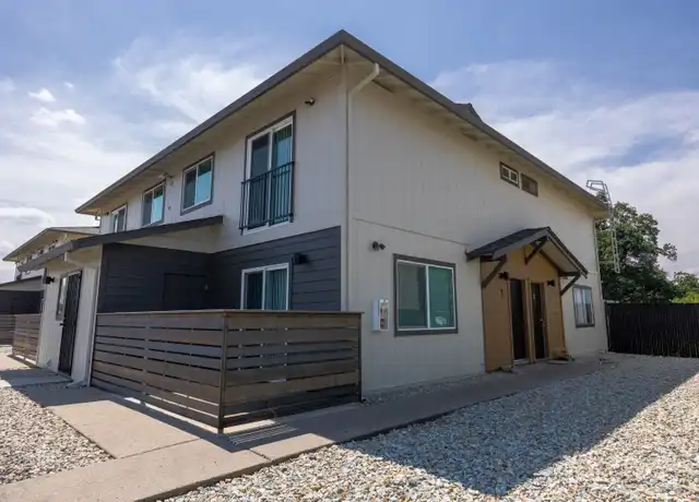 Property at 170 Masonic Ave Unit 3, Redding, CA, 96003, 2 beds, 1.5 baths, [object Object]