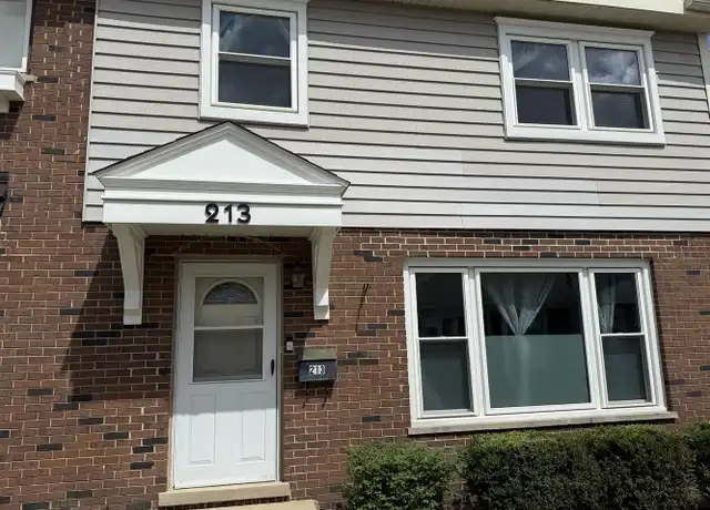 Property at 213 Frederick Pl, Wood Dale, IL, 60191, 3 beds, 1.5 baths, [object Object]
