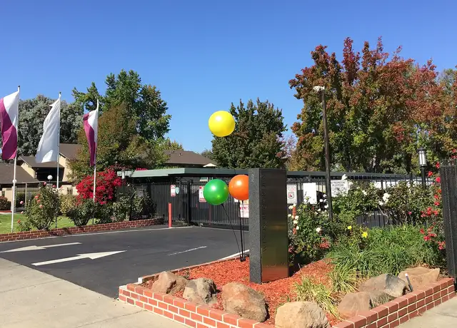 Photo of 4425 Bidwell Dr, Fremont, CA 94538