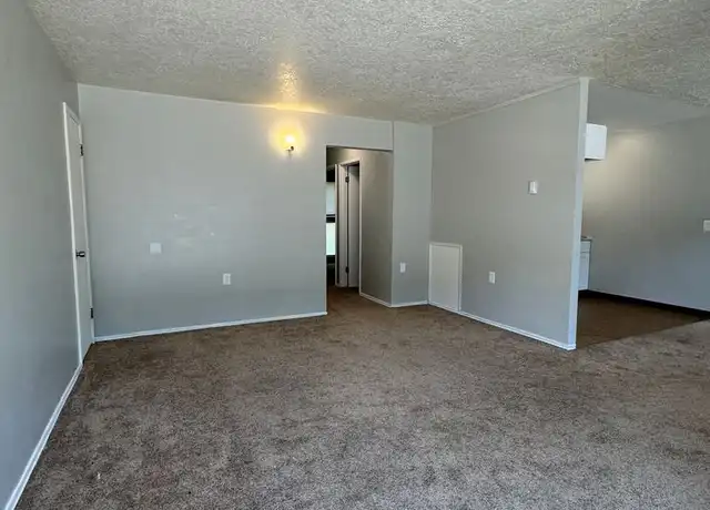 Property at 1700 E 9th St Unit 3, The Dalles, OR, 97058, 2 beds, 1 bath, [object Object]