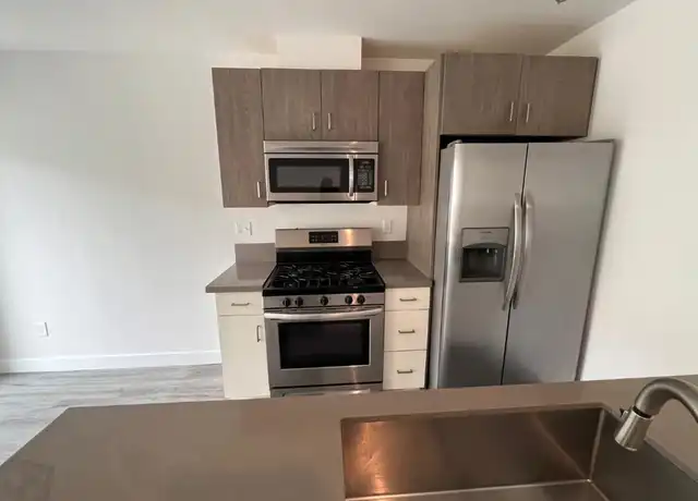 Property at 720 N Market St Unit 17, Inglewood, CA, 90302, 2 beds, 1.5 baths, [object Object]