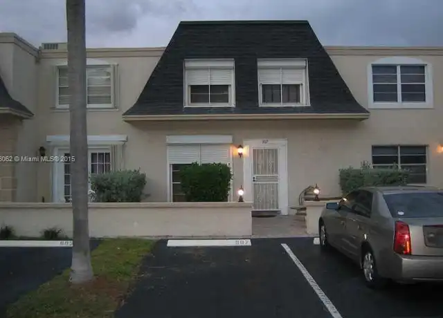 Property at 907 NE 27th Ave, Hallandale Beach, FL, 33009, 3 beds, 2 baths, [object Object]