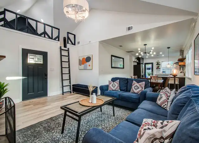 Property at 5312 Jefferson St, Houston, TX, 77023, 2 beds, 1 bath, [object Object]
