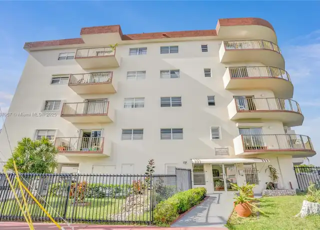 Property at 7150 Indian Creek Dr #505, Miami Beach, FL, 33141, 1 bed, 1.5 baths, [object Object]