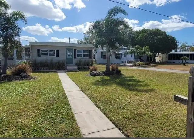 Property at 321 4th St W, Palmetto, FL, 34221, 2 beds, 2 baths, [object Object]