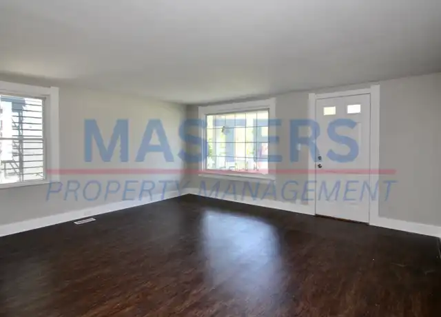 Property at 718 Elm St, Perrysburg, OH, 43551, 3 beds, 1.5 baths, [object Object]