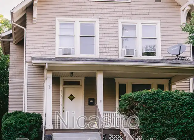 Property at 252 E Lane Ave, Columbus, OH, 43201, 7 beds, 2 baths, [object Object]