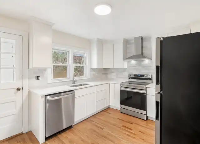 Property at 10 Dulgarian Ter Unit 10, Chelmsford, MA, 01824, 3 beds, 1 bath, [object Object]