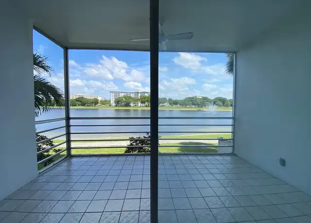 Property at 2801 N Palm Aire Dr #206, Pompano Beach, FL, 33069, 1 bed, 1.5 baths, [object Object]