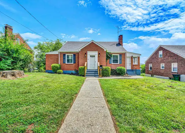 Property at 5333 Thornrose Rd, Roanoke, VA, 24012, 3 beds, 2.5 baths, [object Object]
